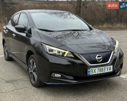 Черный Ниссан Лиф, объемом двигателя 0 л и пробегом 95 тыс. км за 16999 $, фото 7 на Automoto.ua