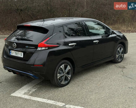 Черный Ниссан Лиф, объемом двигателя 0 л и пробегом 95 тыс. км за 16999 $, фото 2 на Automoto.ua