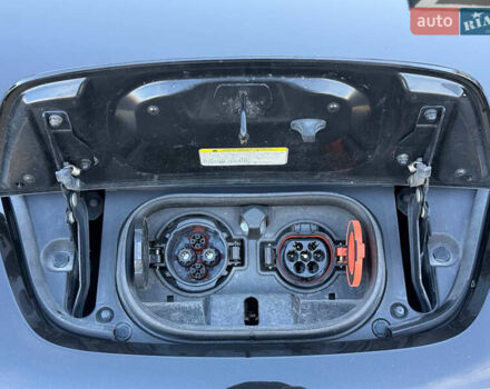 Черный Ниссан Лиф, объемом двигателя 0 л и пробегом 98 тыс. км за 15999 $, фото 53 на Automoto.ua