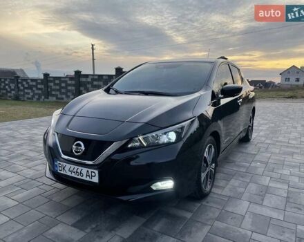 Чорний Ніссан Ліф, об'ємом двигуна 0 л та пробігом 70 тис. км за 13377 $, фото 23 на Automoto.ua