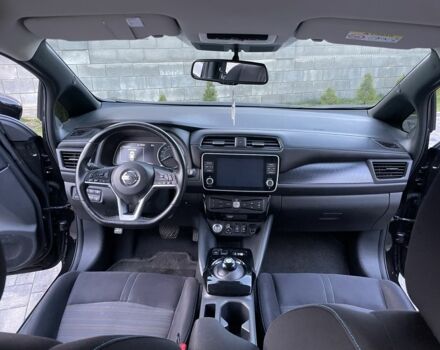 Черный Ниссан Лиф, объемом двигателя 0 л и пробегом 70 тыс. км за 13377 $, фото 18 на Automoto.ua