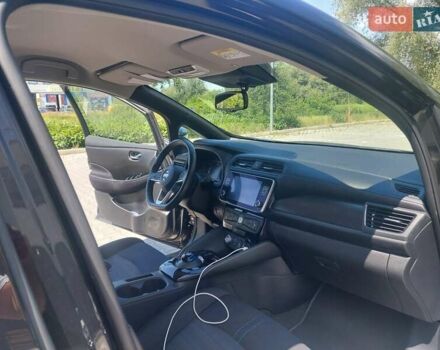 Черный Ниссан Лиф, объемом двигателя 0 л и пробегом 86 тыс. км за 15900 $, фото 17 на Automoto.ua