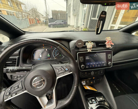 Чорний Ніссан Ліф, об'ємом двигуна 0 л та пробігом 44 тис. км за 14900 $, фото 10 на Automoto.ua