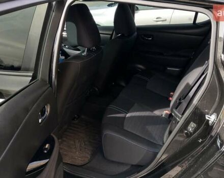 Черный Ниссан Лиф, объемом двигателя 0 л и пробегом 58 тыс. км за 14000 $, фото 13 на Automoto.ua