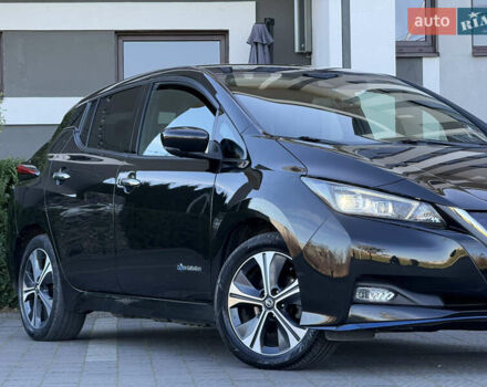 Черный Ниссан Лиф, объемом двигателя 0 л и пробегом 98 тыс. км за 15999 $, фото 6 на Automoto.ua