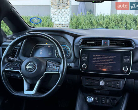 Черный Ниссан Лиф, объемом двигателя 0 л и пробегом 98 тыс. км за 15999 $, фото 32 на Automoto.ua