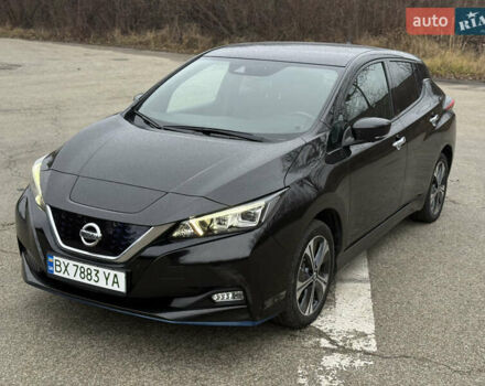 Черный Ниссан Лиф, объемом двигателя 0 л и пробегом 95 тыс. км за 16999 $, фото 3 на Automoto.ua