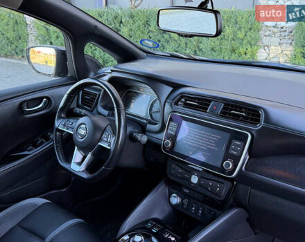 Черный Ниссан Лиф, объемом двигателя 0 л и пробегом 98 тыс. км за 15999 $, фото 27 на Automoto.ua