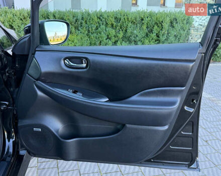 Черный Ниссан Лиф, объемом двигателя 0 л и пробегом 98 тыс. км за 15999 $, фото 29 на Automoto.ua