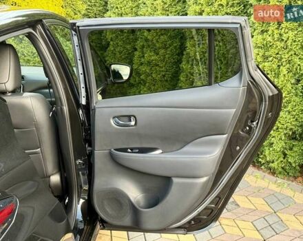 Черный Ниссан Лиф, объемом двигателя 0 л и пробегом 21 тыс. км за 15700 $, фото 25 на Automoto.ua