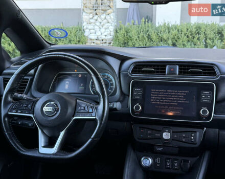 Черный Ниссан Лиф, объемом двигателя 0 л и пробегом 98 тыс. км за 15999 $, фото 33 на Automoto.ua