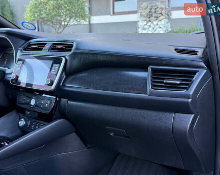 Черный Ниссан Лиф, объемом двигателя 0 л и пробегом 98 тыс. км за 15999 $, фото 28 на Automoto.ua