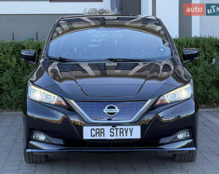 Черный Ниссан Лиф, объемом двигателя 0 л и пробегом 98 тыс. км за 15999 $, фото 6 на Automoto.ua