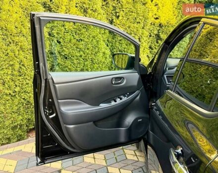 Черный Ниссан Лиф, объемом двигателя 0 л и пробегом 21 тыс. км за 15700 $, фото 16 на Automoto.ua