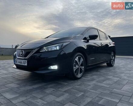 Чорний Ніссан Ліф, об'ємом двигуна 0 л та пробігом 70 тис. км за 13377 $, фото 4 на Automoto.ua