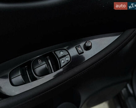 Черный Ниссан Лиф, объемом двигателя 0 л и пробегом 95 тыс. км за 16999 $, фото 52 на Automoto.ua