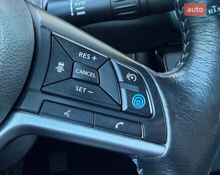 Черный Ниссан Лиф, объемом двигателя 0 л и пробегом 98 тыс. км за 15999 $, фото 50 на Automoto.ua