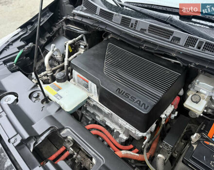 Черный Ниссан Лиф, объемом двигателя 0 л и пробегом 95 тыс. км за 16999 $, фото 23 на Automoto.ua