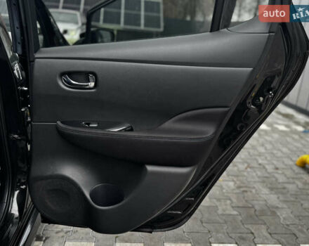 Чорний Ніссан Ліф, об'ємом двигуна 0 л та пробігом 128 тис. км за 15500 $, фото 45 на Automoto.ua