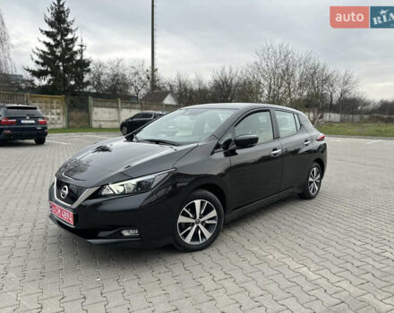Чорний Ніссан Ліф, об'ємом двигуна 0 л та пробігом 57 тис. км за 14300 $, фото 1 на Automoto.ua