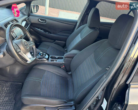 Черный Ниссан Лиф, объемом двигателя 0 л и пробегом 37 тыс. км за 13999 $, фото 14 на Automoto.ua