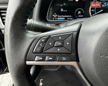 Чорний Ніссан Ліф, об'ємом двигуна 0 л та пробігом 128 тис. км за 15500 $, фото 26 на Automoto.ua