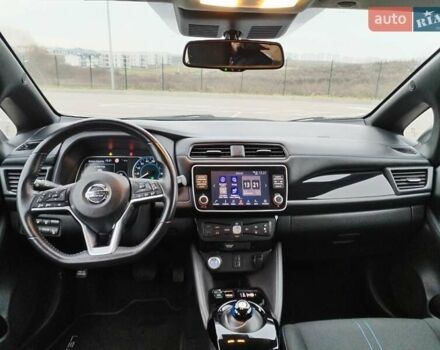 Чорний Ніссан Ліф, об'ємом двигуна 0 л та пробігом 53 тис. км за 14150 $, фото 16 на Automoto.ua