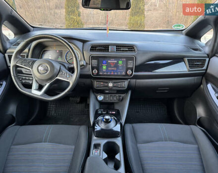 Черный Ниссан Лиф, объемом двигателя 0 л и пробегом 37 тыс. км за 13999 $, фото 12 на Automoto.ua