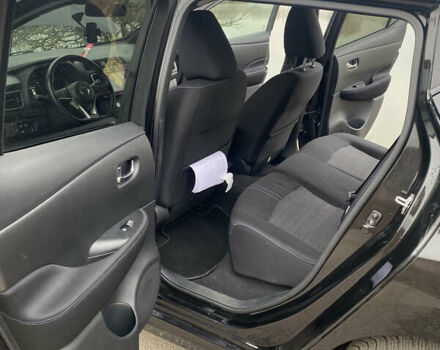 Черный Ниссан Лиф, объемом двигателя 0 л и пробегом 108 тыс. км за 19500 $, фото 18 на Automoto.ua