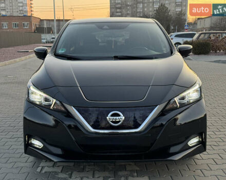 Черный Ниссан Лиф, объемом двигателя 0 л и пробегом 37 тыс. км за 13999 $, фото 5 на Automoto.ua