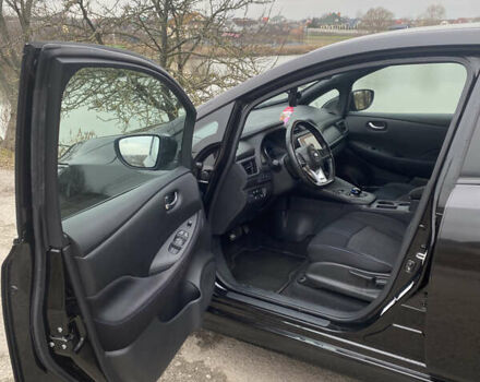 Черный Ниссан Лиф, объемом двигателя 0 л и пробегом 108 тыс. км за 19500 $, фото 11 на Automoto.ua