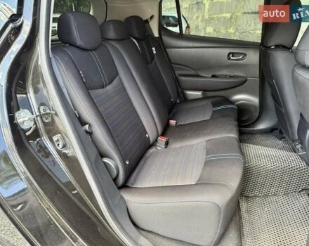 Чорний Ніссан Ліф, об'ємом двигуна 0 л та пробігом 72 тис. км за 15900 $, фото 9 на Automoto.ua