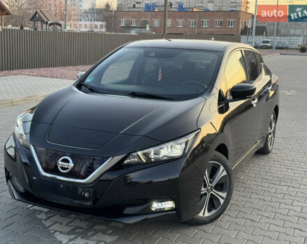 Черный Ниссан Лиф, объемом двигателя 0 л и пробегом 37 тыс. км за 13999 $, фото 1 на Automoto.ua