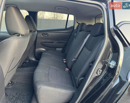 Черный Ниссан Лиф, объемом двигателя 0 л и пробегом 37 тыс. км за 13999 $, фото 8 на Automoto.ua