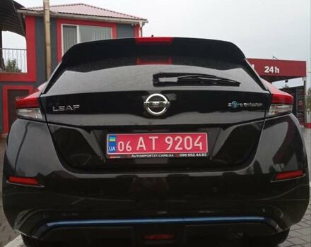 Черный Ниссан Лиф, объемом двигателя 0 л и пробегом 96 тыс. км за 13700 $, фото 5 на Automoto.ua