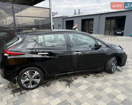 Черный Ниссан Лиф, объемом двигателя 0 л и пробегом 32 тыс. км за 16500 $, фото 8 на Automoto.ua