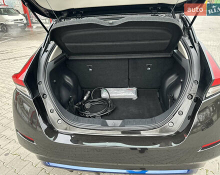 Чорний Ніссан Ліф, об'ємом двигуна 0 л та пробігом 57 тис. км за 14300 $, фото 17 на Automoto.ua