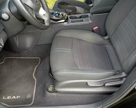 Чорний Ніссан Ліф, об'ємом двигуна 0 л та пробігом 95 тис. км за 13900 $, фото 15 на Automoto.ua