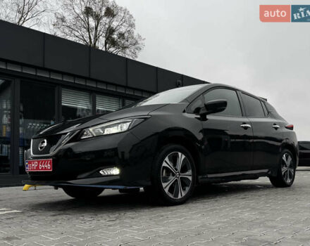 Чорний Ніссан Ліф, об'ємом двигуна 0 л та пробігом 128 тис. км за 15500 $, фото 2 на Automoto.ua