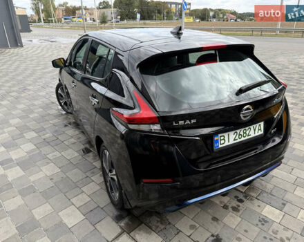 Черный Ниссан Лиф, объемом двигателя 0 л и пробегом 32 тыс. км за 16500 $, фото 5 на Automoto.ua