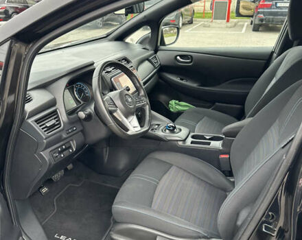 Чорний Ніссан Ліф, об'ємом двигуна 0 л та пробігом 57 тис. км за 14300 $, фото 20 на Automoto.ua