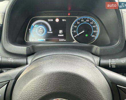 Черный Ниссан Лиф, объемом двигателя 0 л и пробегом 33 тыс. км за 18950 $, фото 15 на Automoto.ua