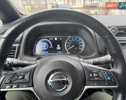 Черный Ниссан Лиф, объемом двигателя 0 л и пробегом 37 тыс. км за 13999 $, фото 26 на Automoto.ua