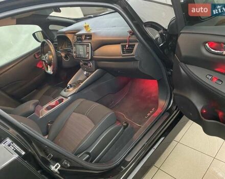 Черный Ниссан Лиф, объемом двигателя 0 л и пробегом 30 тыс. км за 16000 $, фото 3 на Automoto.ua