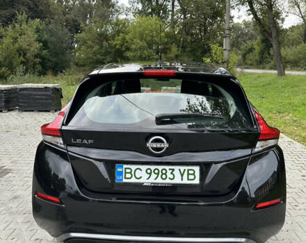 Черный Ниссан Лиф, объемом двигателя 0 л и пробегом 33 тыс. км за 15000 $, фото 3 на Automoto.ua