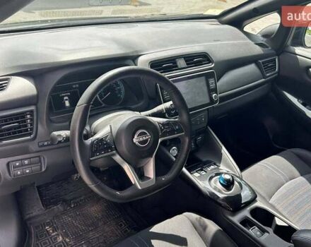 Черный Ниссан Лиф, объемом двигателя 0 л и пробегом 15 тыс. км за 21700 $, фото 8 на Automoto.ua