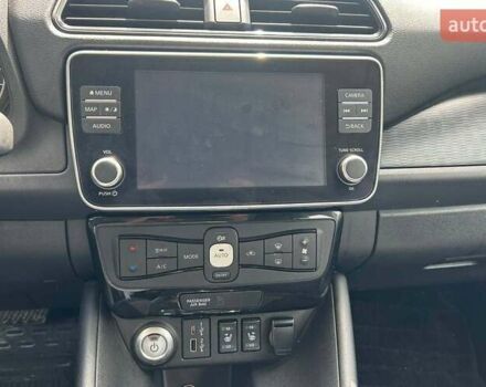 Черный Ниссан Лиф, объемом двигателя 0 л и пробегом 15 тыс. км за 21700 $, фото 13 на Automoto.ua