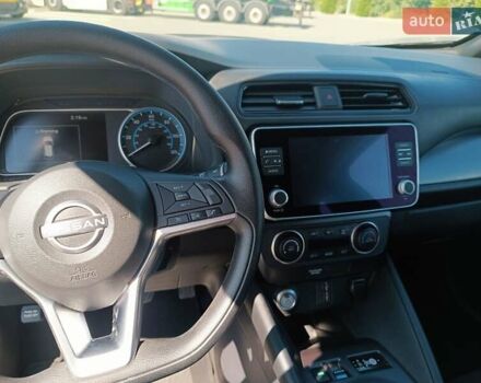 Черный Ниссан Лиф, объемом двигателя 0 л и пробегом 17 тыс. км за 16500 $, фото 18 на Automoto.ua