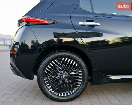 Черный Ниссан Лиф, объемом двигателя 0 л и пробегом 28 тыс. км за 21000 $, фото 9 на Automoto.ua