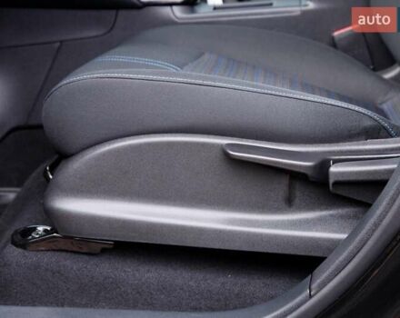 Черный Ниссан Лиф, объемом двигателя 0 л и пробегом 73 тыс. км за 15950 $, фото 52 на Automoto.ua